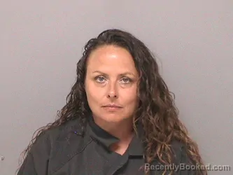 Mugshot of SHAWNA M SHOOK booked in Jefferson County, Illinois on June 3, 2026