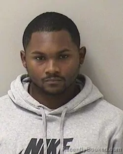 Mugshot of JAMARI V MCINTRYE
