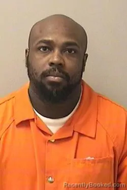 Mugshot of ROBERT L FLAGGS