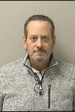 Mugshot of TODD M ROBAK