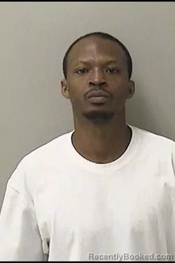 Mugshot of DAREON CARDELL DEAN booked in Kane County, Illinois on April 29, 2026