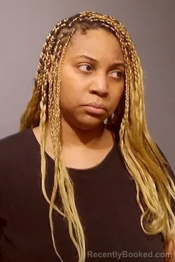 Mugshot of KIANA JOVAN SNOWDEN