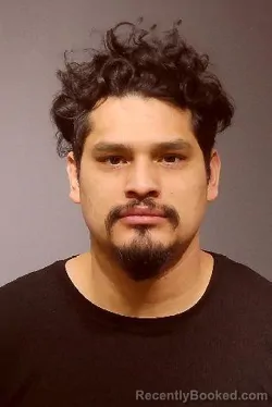 Mugshot of JOSUE DANIEL VALLADARES