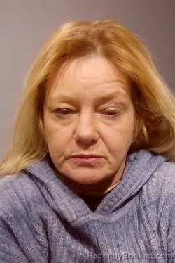 Mugshot of THERISA L SMITH