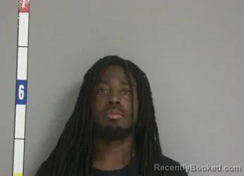 Mugshot of DARONTE MELVIN THOMAS booked in La Salle County, Illinois on May 4, 2026