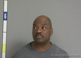 Mugshot of WILLIE L CHILLIS