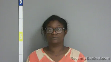 Mugshot of Jaquaya Mona Roy booked in La Salle County, Illinois on August 18, 2026