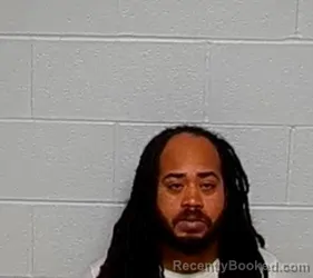 Mugshot of TREMAINE D TOWNS