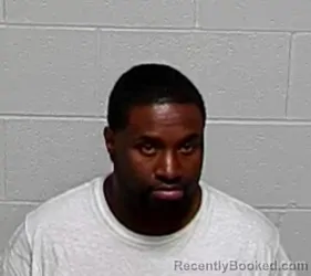 Mugshot of JERMAINE A ROACH