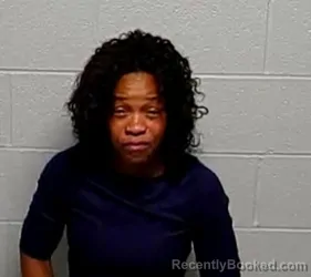 Mugshot of SIARA D BISHOP