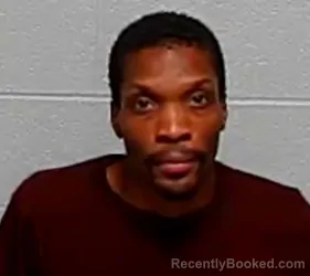 Mugshot of VONTRELL ROYAL GORDON booked in Lake County, Illinois on May 19, 2026