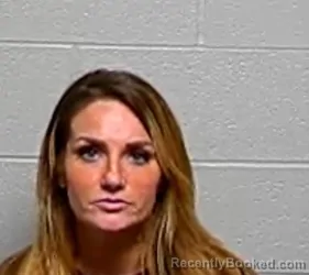 Mugshot of TAYLOR YVONNE WELLE