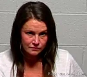 Mugshot of CARLY L HARRIS