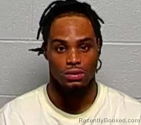 Mugshot of DEQUAN EDWARDS booked in Lake County, Illinois on March 11, 2026