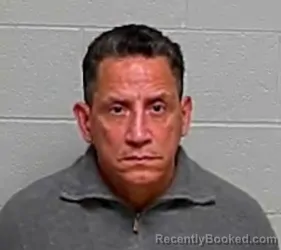 Mugshot of ROBERTO PEREZ