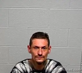 Mugshot of MANUEL JR QUIROZ booked in Lake County, Illinois on March 10, 2026