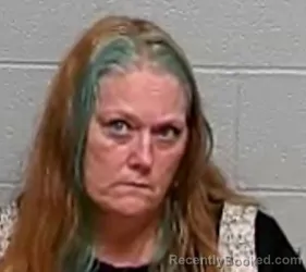 Mugshot of LESLIE JO CLOSE booked in Lake County, Illinois on March 31, 2026