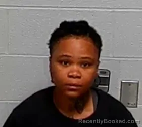 Mugshot of TAKAYLA WHITEHEAD booked in Lake County, Illinois on April 28, 2026
