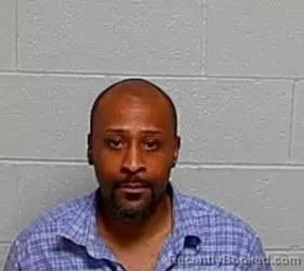Mugshot of DEONIS RASHAWN HOWELL booked in Lake County, Illinois on July 8, 2026