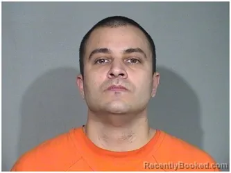 Mugshot of DANIEL E VAZQUEZ