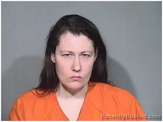 Mugshot of ELIZABETH C BEAM