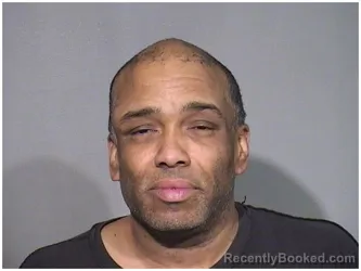 Mugshot of TREVOR R THOMPSON