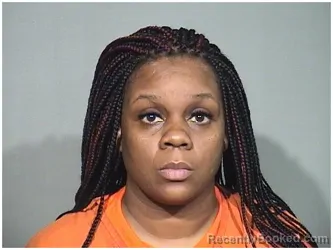 Mugshot of PARIS R MURPHY