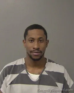 Mugshot of DESHAWN LATRELL Senior DAVIS
