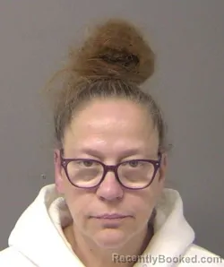 Mugshot of DONNA LOU OSBORNE booked in Macon County, Illinois on April 2, 2026