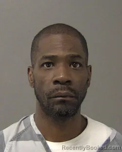 Mugshot of LAMONT TRAYVON LONG booked in Macon County, Illinois on April 24, 2026