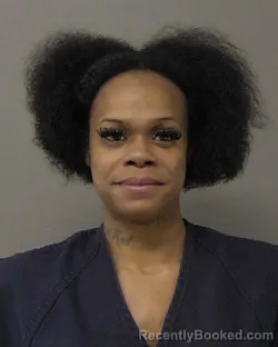 Mugshot of KIMBERLY SHANTE HEMPHILL booked in Macon County, Illinois on May 19, 2026