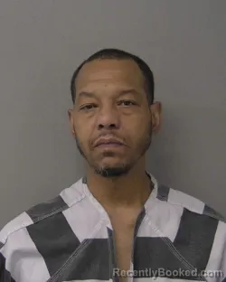 Mugshot of LESHAWN GORDON booked in Macon County, Illinois on June 22, 2026