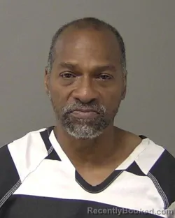Mugshot of DERRICK LANEL Senior TOLIVER booked in Macon County, Illinois on June 29, 2026