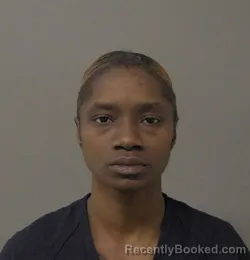 Mugshot of Shaniqua Dominique Mcclennon booked in Macon County, Illinois on October 2, 2026