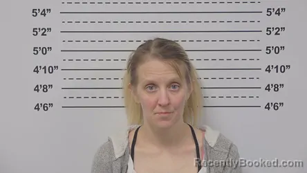 Mugshot of KOURTNEY CLARO