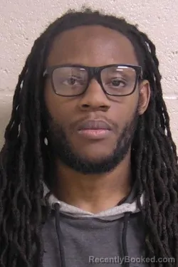 Mugshot of DONTRZE BANKS