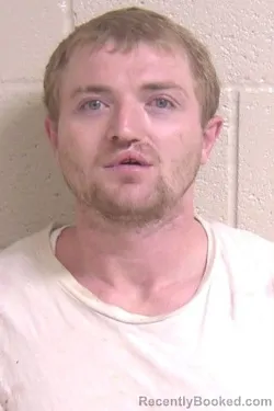 Mugshot of DUSTIN BRACEY