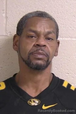 Mugshot of SHON HOUSE