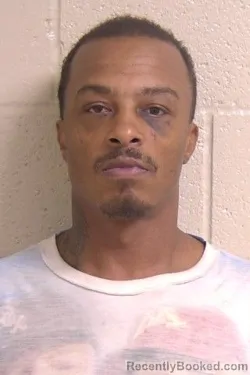 Mugshot of DEANGELO ROBINSON booked in Madison County, Illinois on March 30, 2026