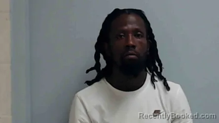 Mugshot of CORTEZ TERREL MASON booked in Monroe County, Illinois on July 23, 2026