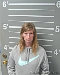 Mugshot of SKYLA R CLEVELAND