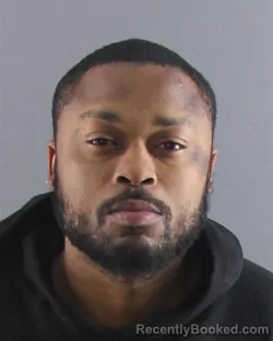 Mugshot of SAVION R SMITH