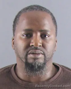 Mugshot of CAMEO K ROBINSON