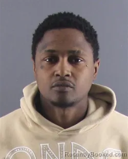 Mugshot of DEONDRE D TERRY booked in Peoria County, Illinois on April 7, 2026