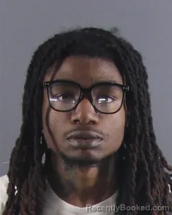 Mugshot of JASEAN D CAGLE-WILLIAMS booked in Peoria County, Illinois on April 16, 2026