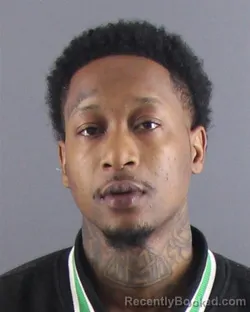 Mugshot of TYRE WALLACE-PARKER booked in Peoria County, Illinois on April 19, 2026