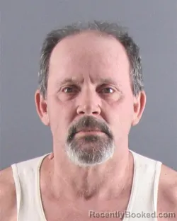 Mugshot of KEVIN DEWAYNE LEE booked in Peoria County, Illinois on April 20, 2026