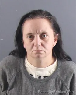 Mugshot of NICOLE MARIE VANDUSEN booked in Peoria County, Illinois on July 10, 2026