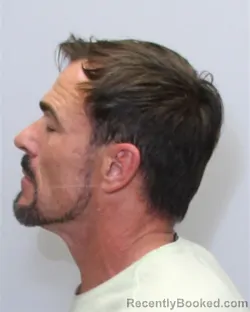 Mugshot of ALLEN LANCE SAUNDERS