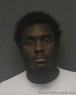 Mugshot of DARRIUS EMMANUEL JAQUE DAVIS